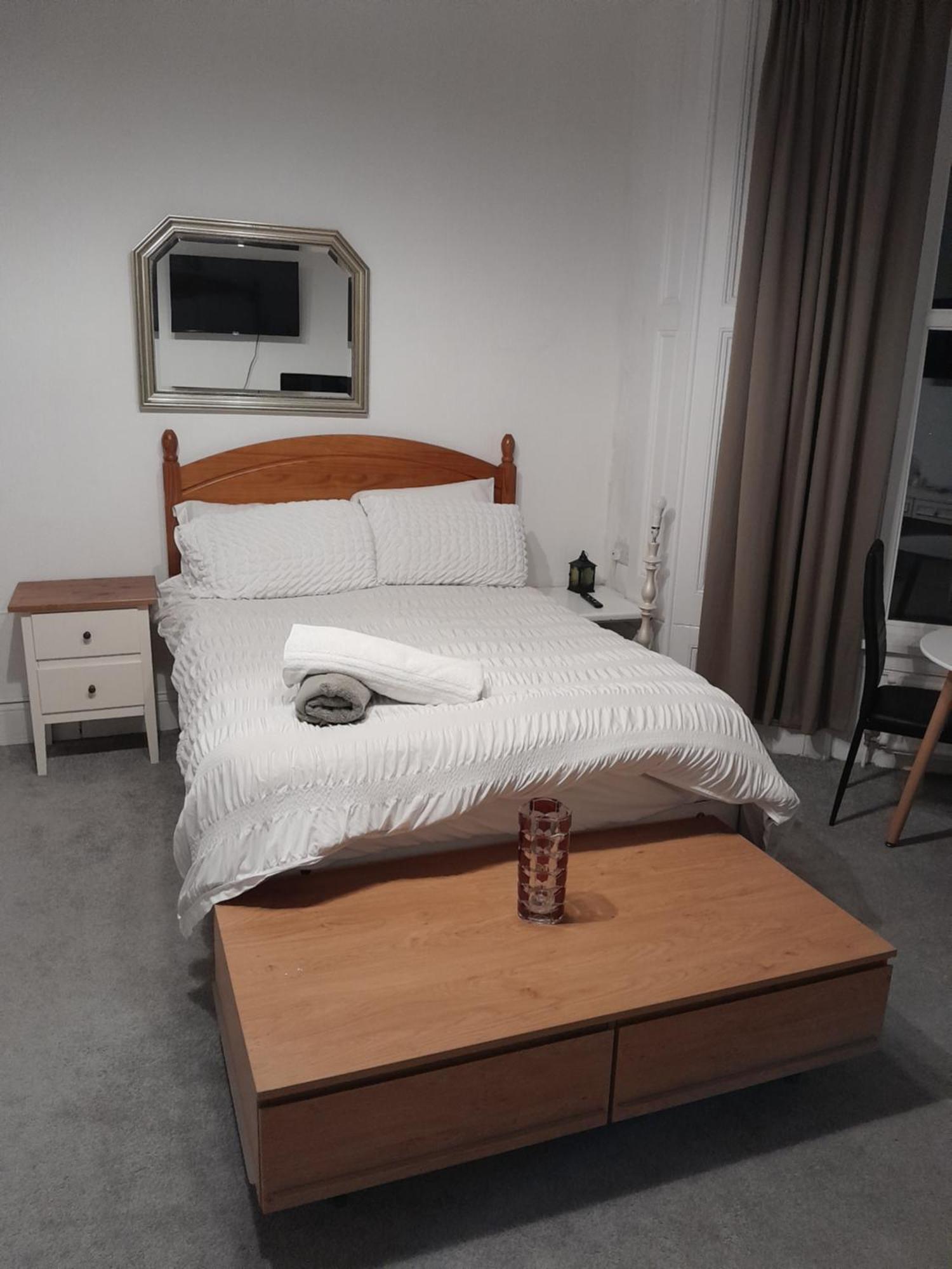 Large Room Near Singleton Hospital Ensuite R6 스완지 외부 사진
